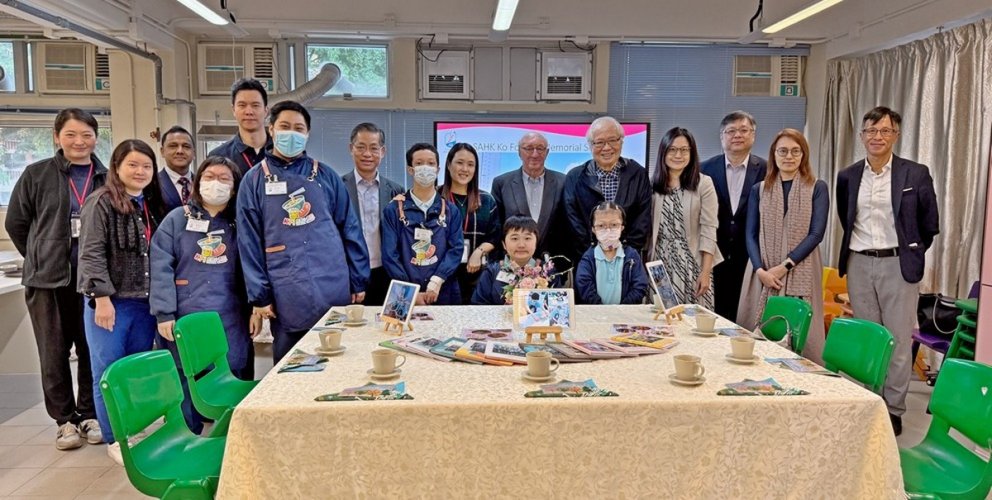 萬瑞庭慈善基金主席萬瑞庭先生(Mr. Peter Van Zuiden)到學校參觀