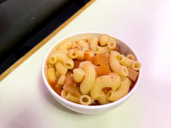 EOS外出街巿購物及煮通粉