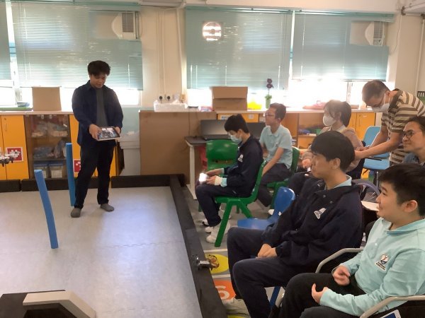 無人機學園