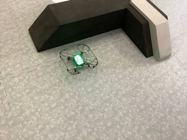 無人機學園