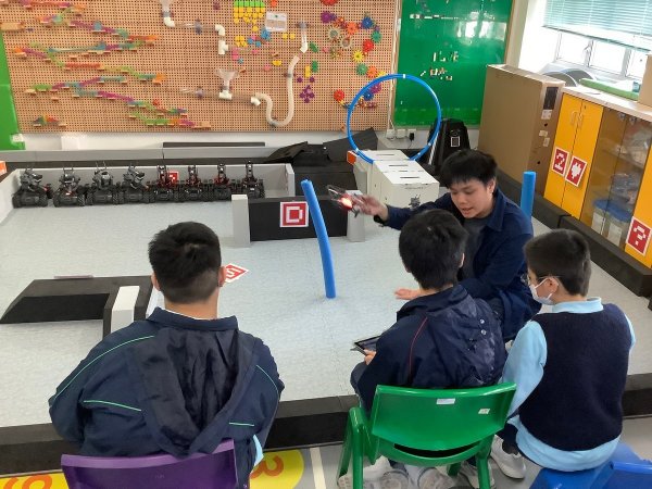 無人機學園