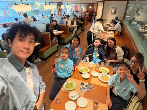 參觀「香港多面體」展覽