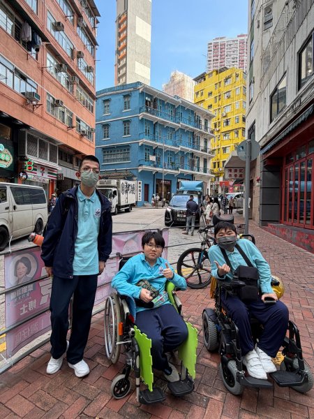 參觀展城館及港島海岸線探索