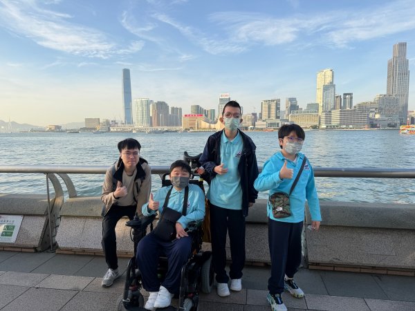 參觀展城館及港島海岸線探索