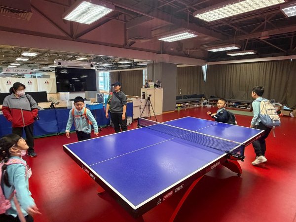 B班參觀體育學院