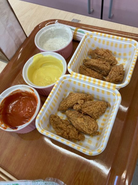 翅膀cafe 試食會及問卷調查