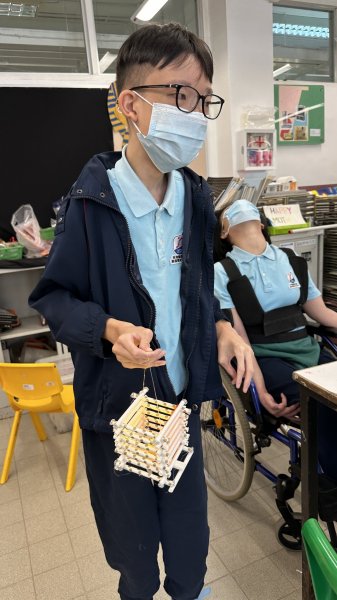 環保中秋燈籠：衛祥安